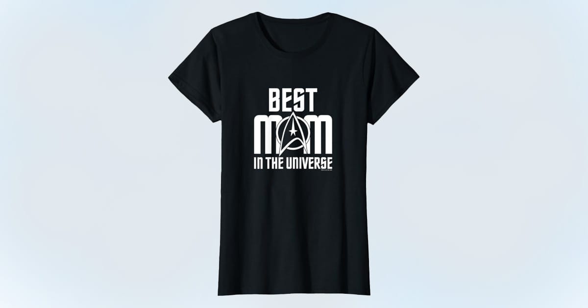 Black T-shirt with white Star Trek-inspired text reading “Best Mom in the Universe” and featuring the Starfleet insignia.