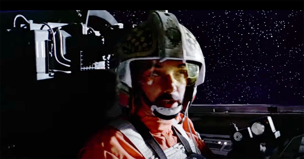 Biggs Darklighter in X-wing cockpit during Death Star battle in "Star Wars" (1977)