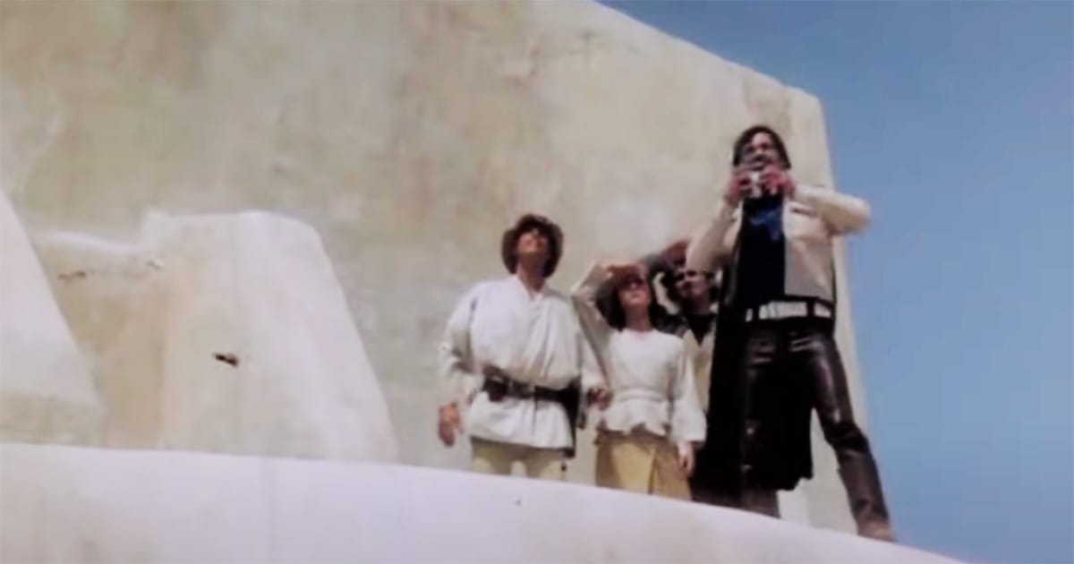 Luke Skywalker and friends watching a space battle in deleted Tosche Station scene from "Star Wars" (1977)